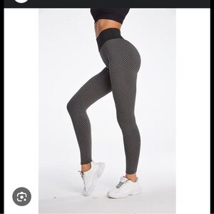 Women's Black Patterned Leggings